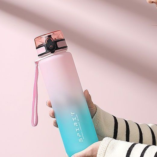Large Capacity Sports Water Bottle | Portable & Heat Resistant